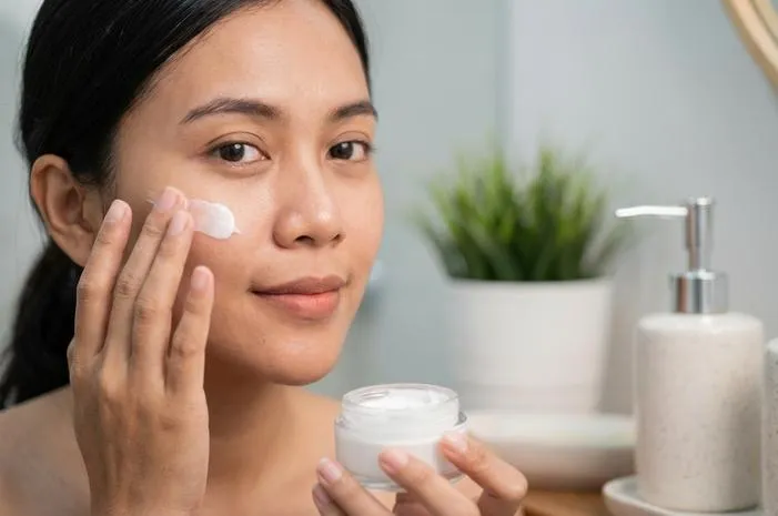 Moisturizer Bagus Kulit Kering: Lembap Anti Kusam