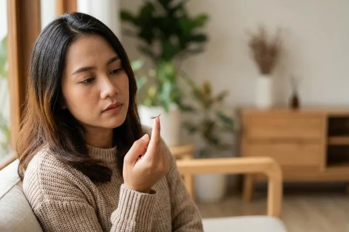 Arti Bulu Mata Jatuh: Mitos Rindu atau Fakta Ilmiah?