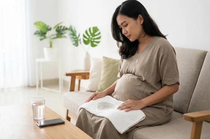 Pahami Ciri Air Ketuban Merembes, Jangan Keliru!