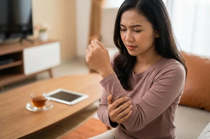 Tangan Sakit Sebelah Kiri? Pahami & Atasi Sekarang!