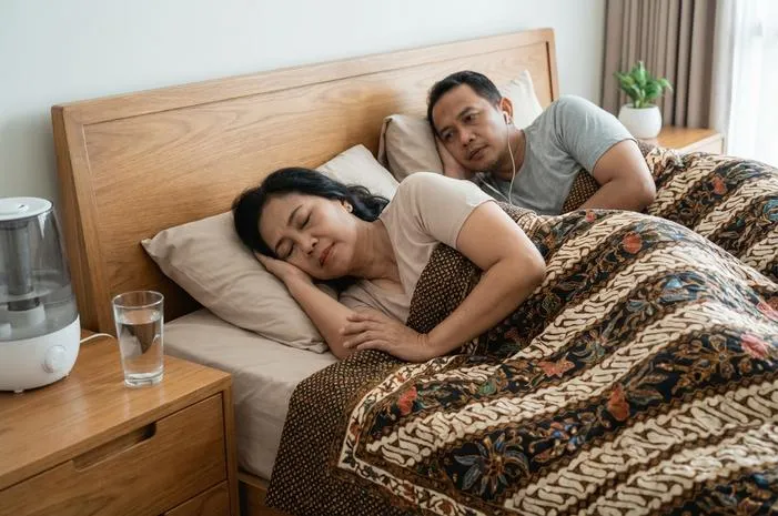 Ternyata Ini Penyebab Tidur Ngorok pada Wanita