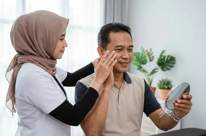 Wajah Ceria Lagi! Terapi Bells Palsy Efektif