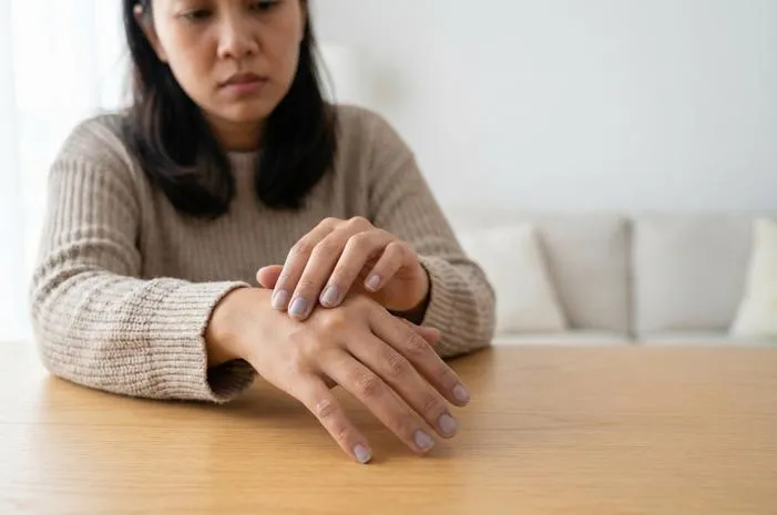 Kuku Membiru: Waspada Tanda Bahaya atau Hanya Dingin?