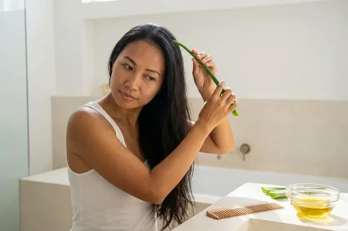 Cara Mengatasi Rambut Rontok Secara Alami Ampuh