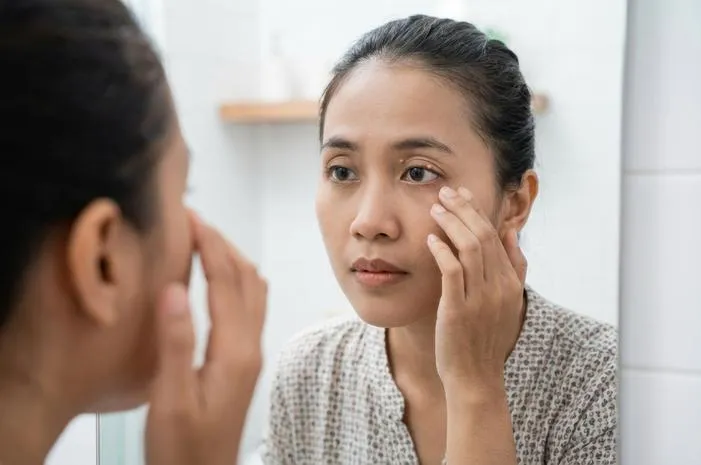 Kenali Bintik Putih di Kelopak Mata: Penyebab dan Penanganannya