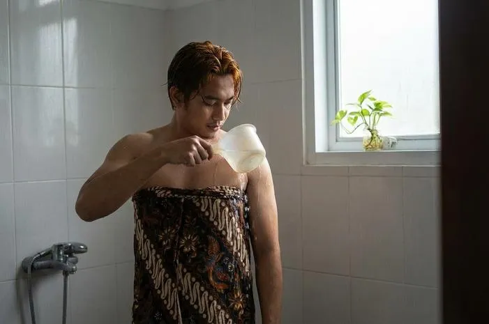 Mandi Sebelum Subuh: Kunci Sehat, Segar, dan Berkah