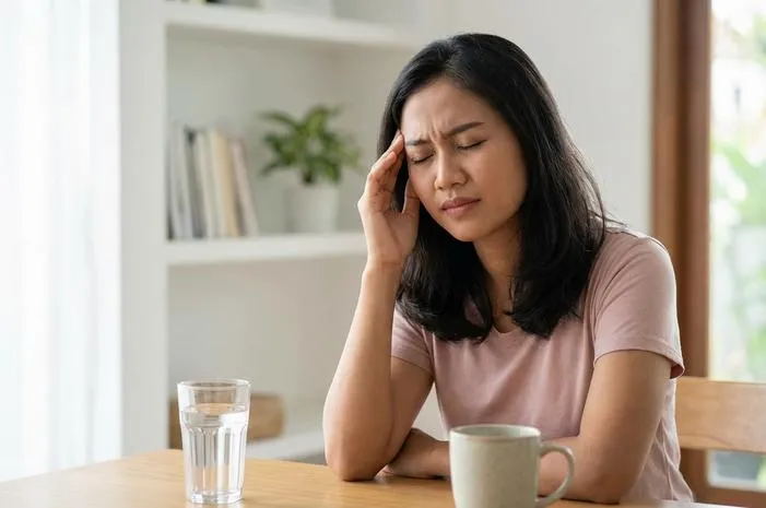 Kok Kepala Sering Sakit Berdenyut? Ini Lho Biang Keroknya!