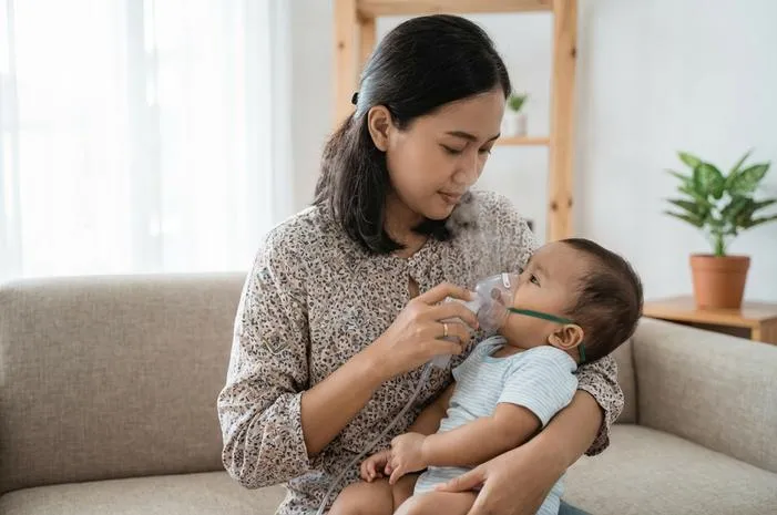 Uap Bayi: Solusi Aman Redakan Pilek Batuk, Nafas Lega!