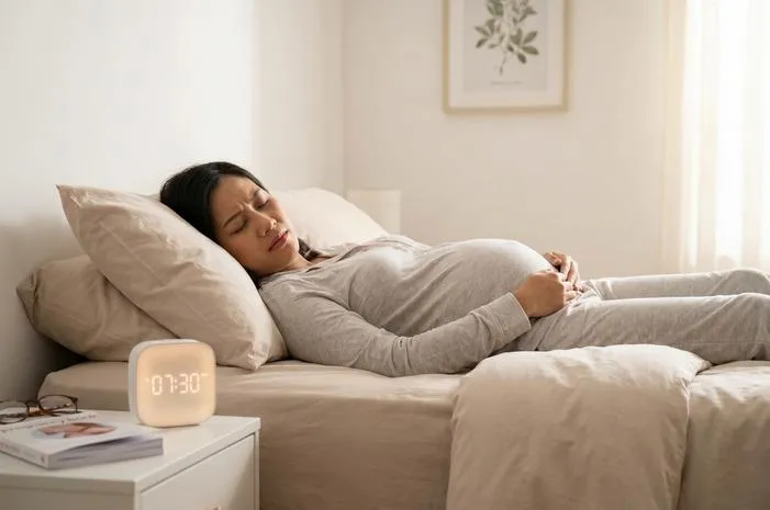 Posisi Janin Saat Ibu Tidur Terlentang, Amankah?