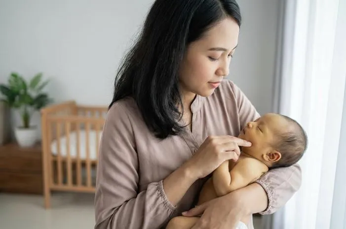 Bilirubin Tinggi pada Bayi: Kenali Gejala dan Solusi
