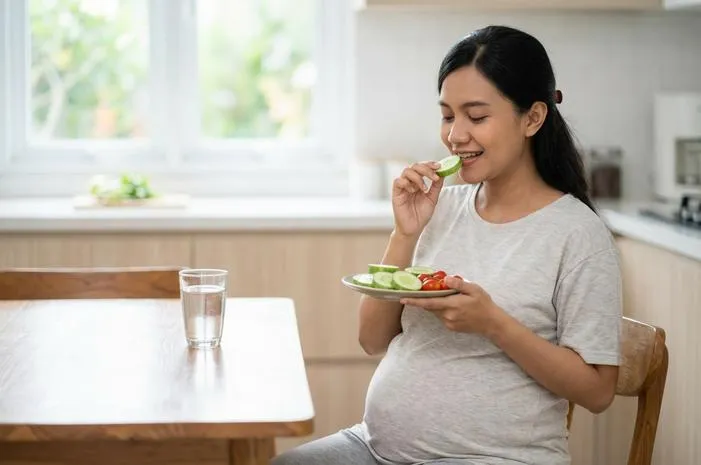 Bumil Boleh Makan Timun Mentah Kok, Asal Bersih Ya!