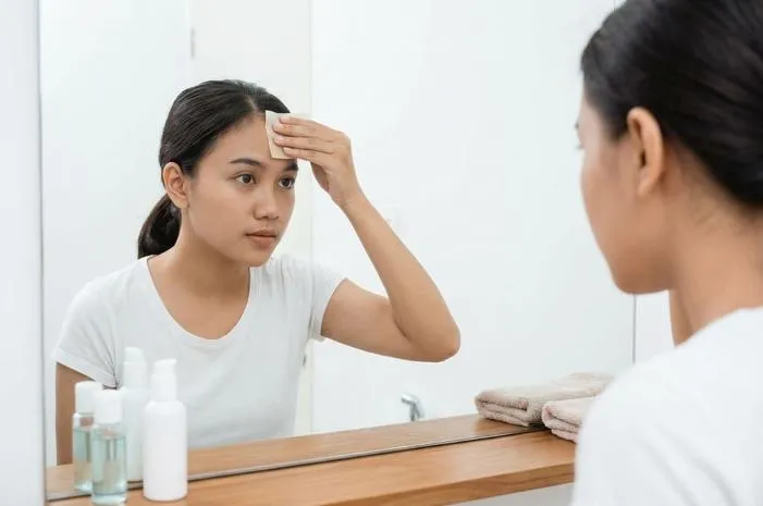 Cara Atasi Minyak Berlebih di Wajah: Bebas Kusam Kilap