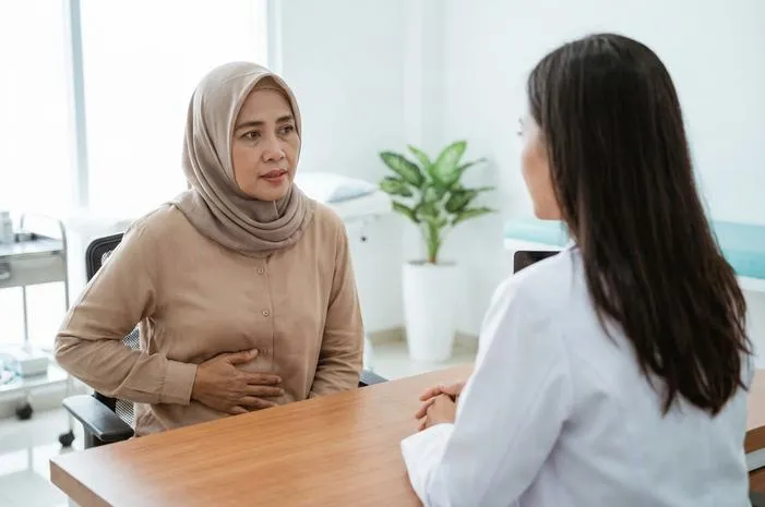 Ciri-Ciri Hernia pada Wanita yang Sering Dikira Biasa