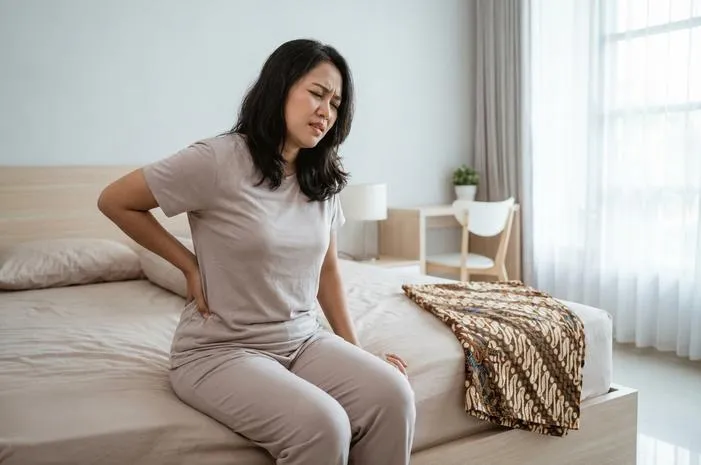 Bangun Tidur Pinggang Sakit? Ini Dia Solusi Ringannya!