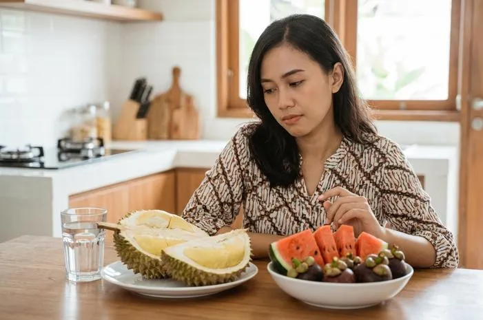 Setelah Durian, Jangan Makan Buah Ini Biar Gak Panas