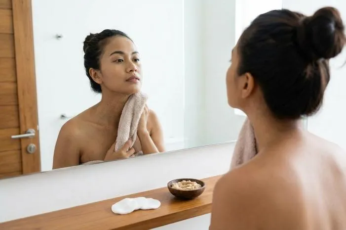 Kulit Cerah! Cara Mudah Hilangkan Daki yang Menghitam