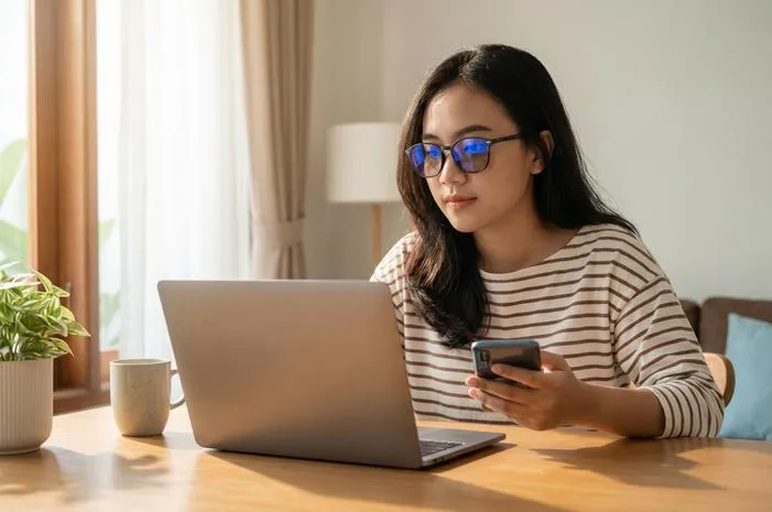 Bluecromic: Lensa Hibrida Anti Sinar Biru dan UV