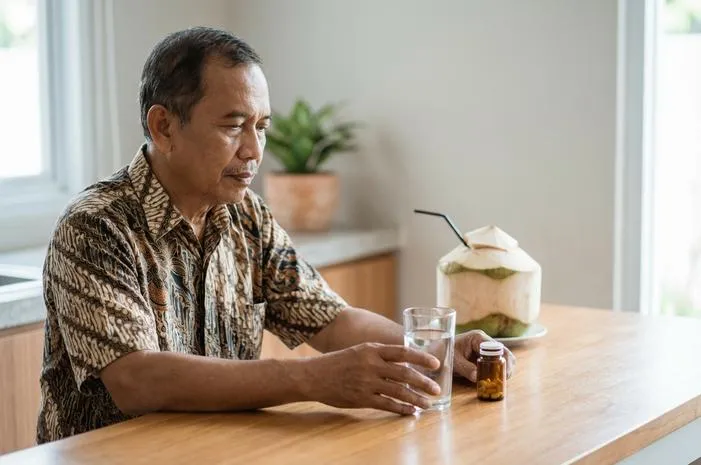 Waspada! Penyakit Ini Tak Boleh Minum Air Kelapa Muda