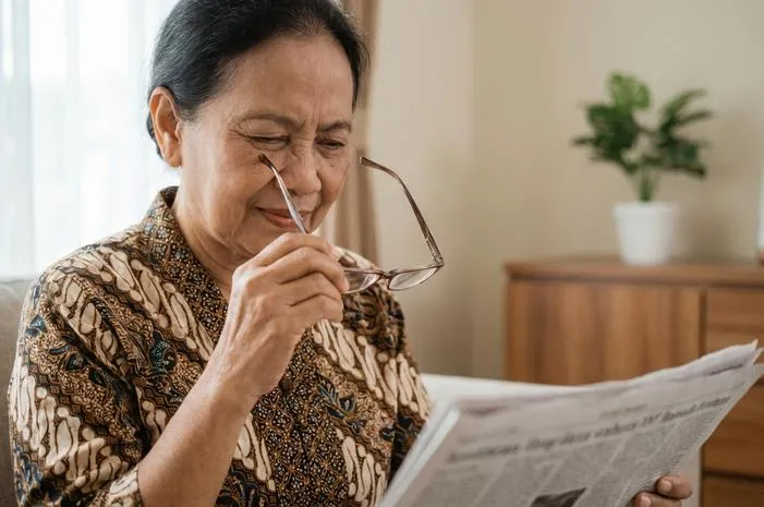 Katarak Senilis: Mata Kabur Akibat Usia, Atasi Sekarang