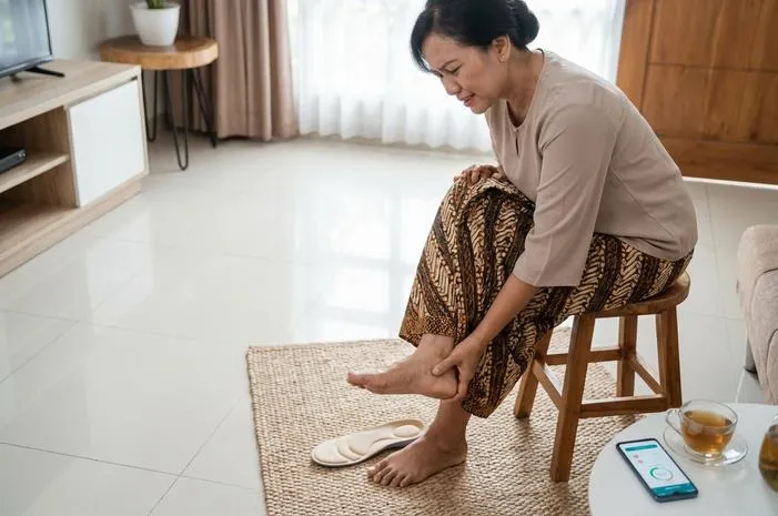 Calcaneus Spur: Bebas Nyeri Tumit Tanpa Operasi