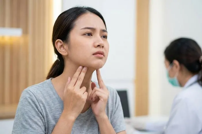 Benjolan di Bawah Rahang Sakit Ditekan? Ini Alasannya