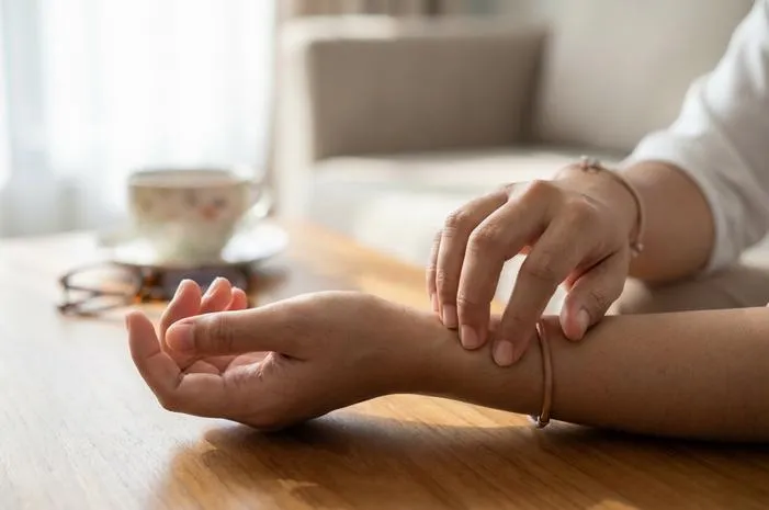 Jari Tangan Kesemutan Tak Hilang Hilang? Kapan ke Dokter?