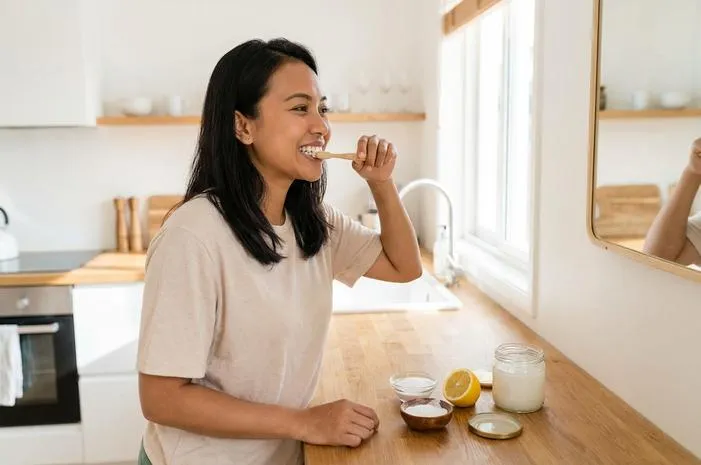 Pembersih Karang Gigi Alami, Bikin Senyummu Lebih Cerah