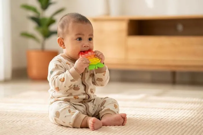 Fase Oral pada Bayi: Tips Aman Eksplorasi Dunia Mulut
