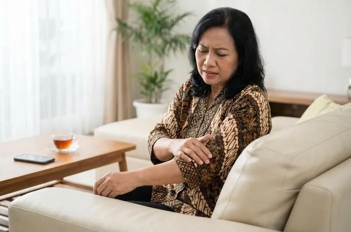 Lengan Tangan Sakit? Kenali Penyebab dan Cara Obatinya