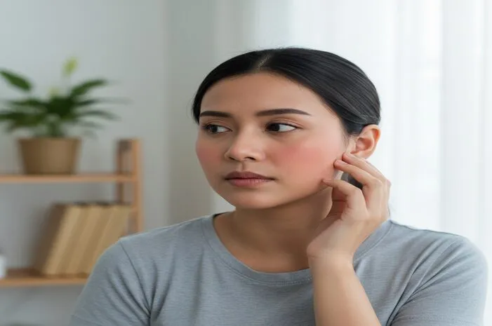 Waduh, Telinga Panas Sebelah Kiri? Ini Penyebab dan Solusinya