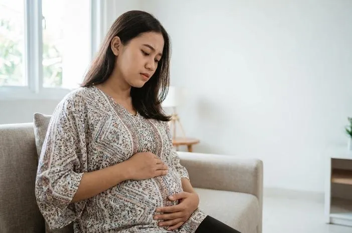 Perut Kencang Hamil Trimester 1: Normal Kok, Tapi Waspada!