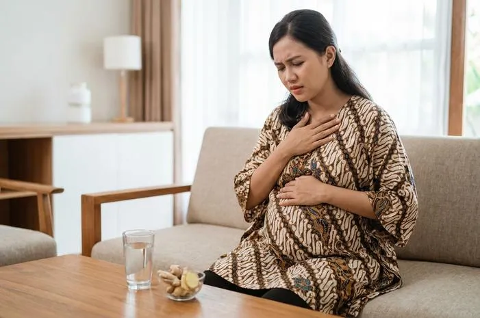 Perut Terasa Panas Saat Hamil? Wajar Kok, Ini Cara Atasi