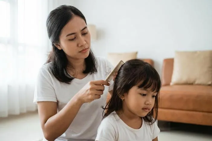Kenapa Rambut Anak Rontok? Ini Penyebab dan Solusinya