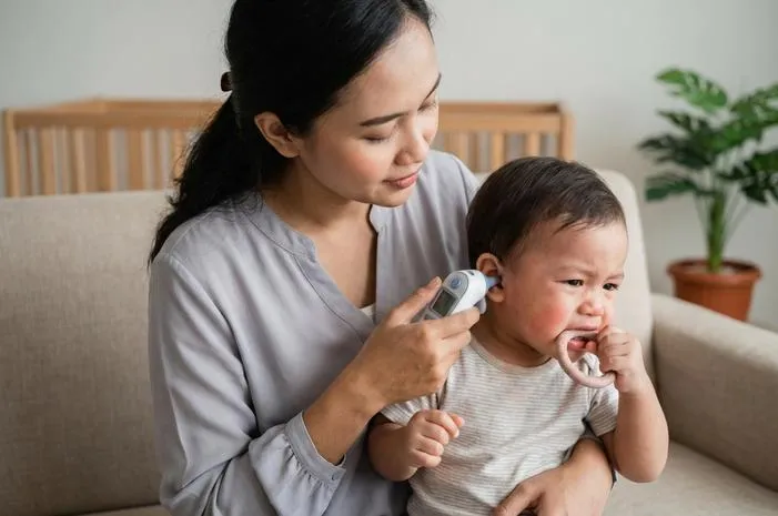 Anak Tumbuh Gigi Demam? Wajar dan Cara Mengatasinya