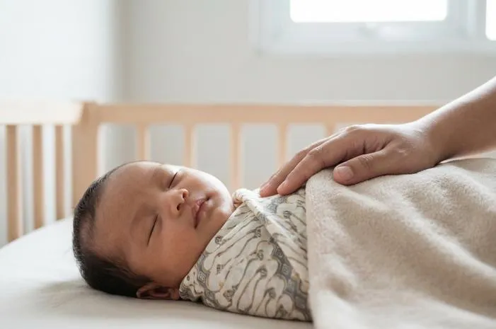 Kenali Jam Tidur Bayi 1 Bulan dan Cara Mengaturnya