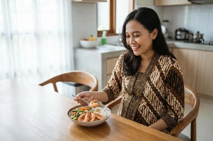 Aturan Ibu Hamil Makan Udang Agar Janin Sehat dan Cerdas