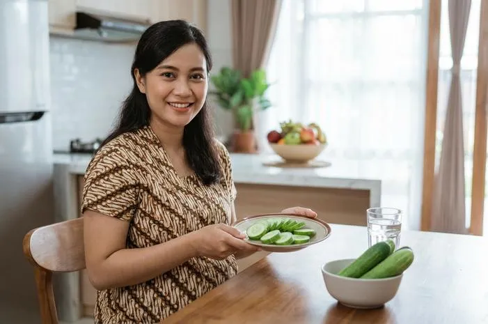 Ibu Hamil Makan Timun Mentah? Boleh Banget, Tapi...