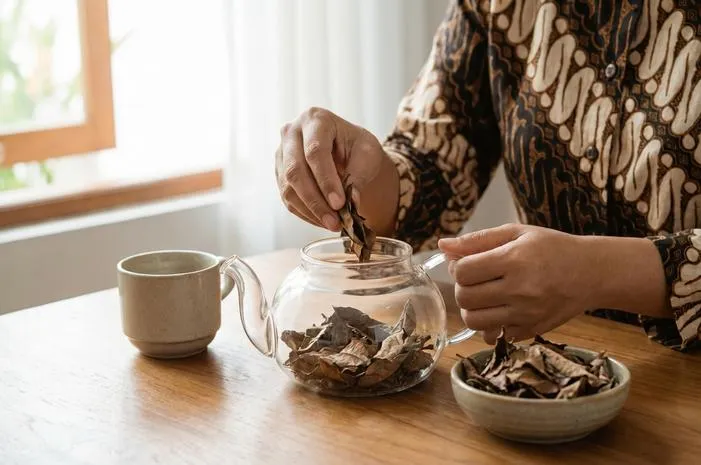 7 Manfaat Daun Sirsak Kering untuk Kanker dan Diabetes