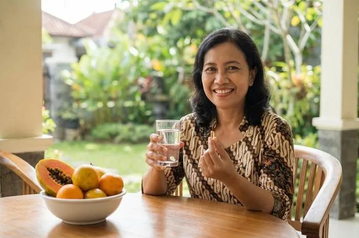 Rahasia Rambut Lembut dan Bebas Rusak Pakai Vitamax
