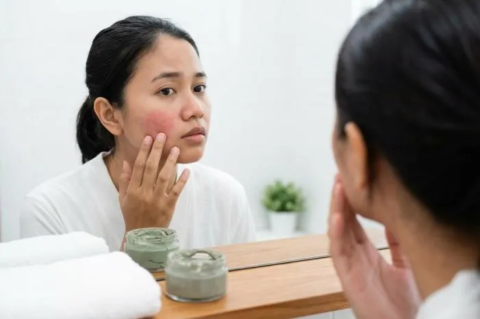Kenali Efek Samping Masker Himalaya dan Tips Aman Pakainya