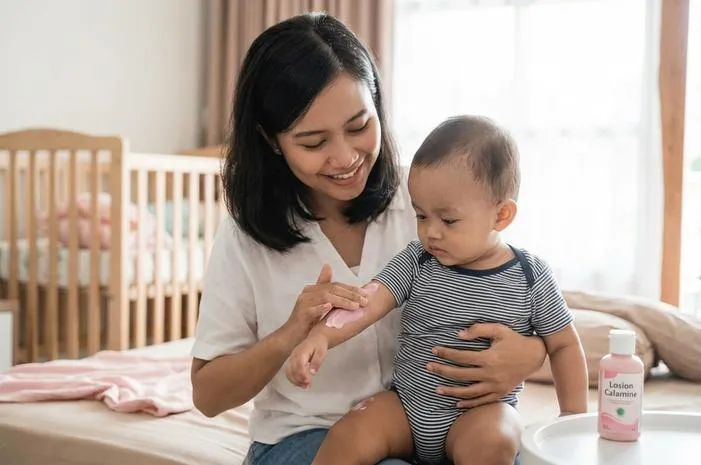 Lotion Calamine untuk Bayi: Kulit Sejuk, Gatal Minggat!