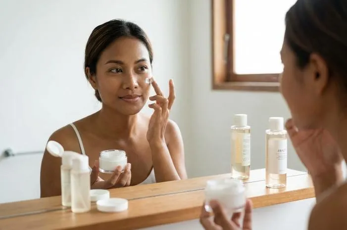 Moisturizer Dipakai Setelah Apa? Cek Urutan Tepatnya!