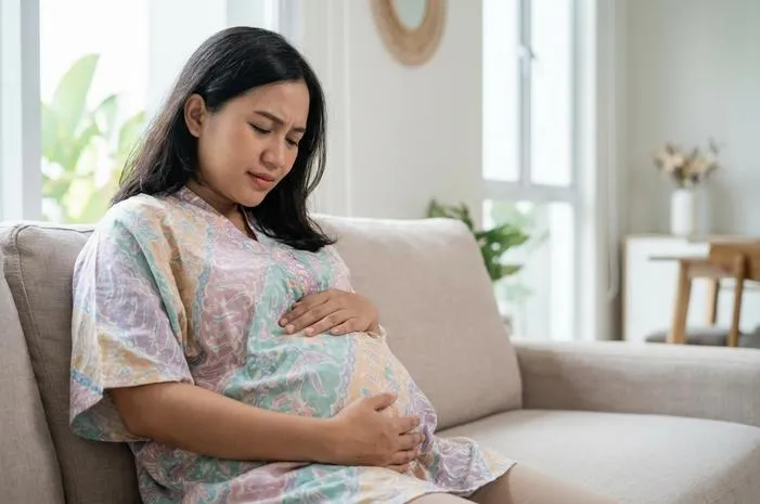 Perut Mulas Saat Hamil Trimester 1: Normal Kok!