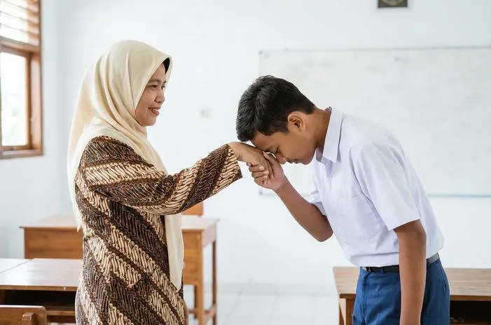 Adab Murid Terhadap Guru: Hormati Guru, Berkah Ilmu