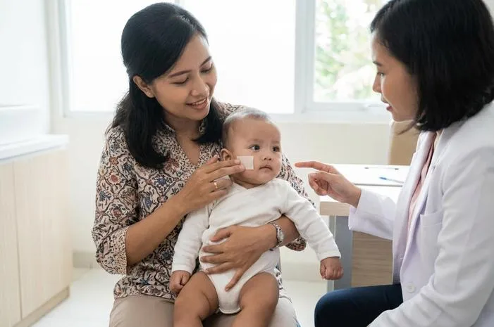 Bintik Putih pada Bayi: Tak Perlu Panik, Ini Solusinya