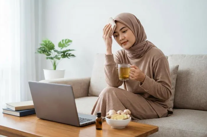 Cara Alami Hilangkan Sakit Kepala Saat Haid, Pasti Ampuh!