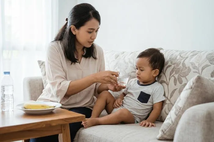 Anak 2 Tahun Mencret Dikasih Apa? Panduan Lengkap Bunda