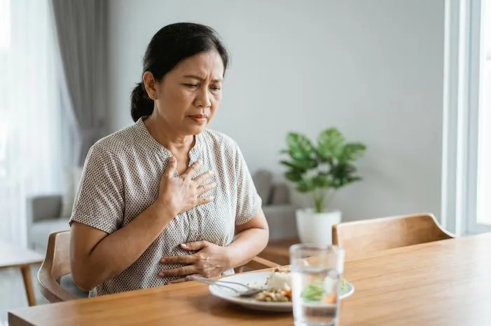 Ciri-Ciri Asam Lambung Tinggi? Pahami Gejalanya Sekarang!