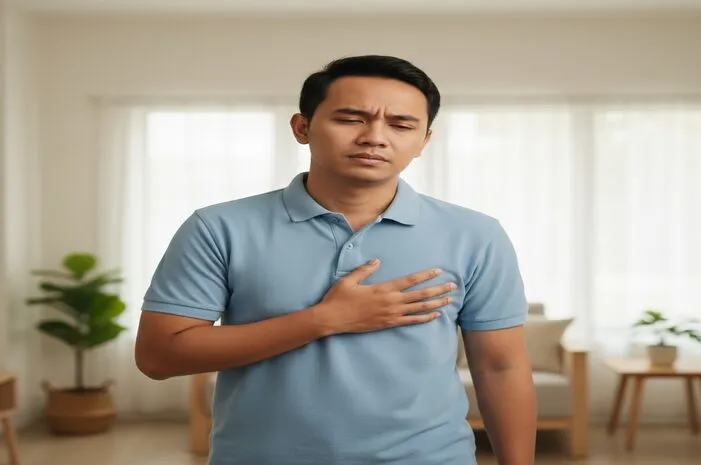 Penyebab Sakit di Tengah Dada, dari Maag hingga Jantung