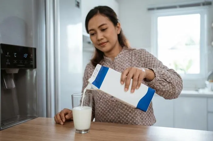 Jangan Salah! Susu UHT Dibuka Tahan Berapa Lama di Kulkas